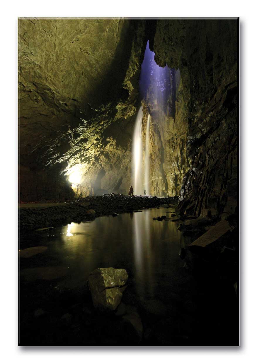 Gaping Ghyl Main Chamber, Yorkshire Dales, England (dave Ryall)